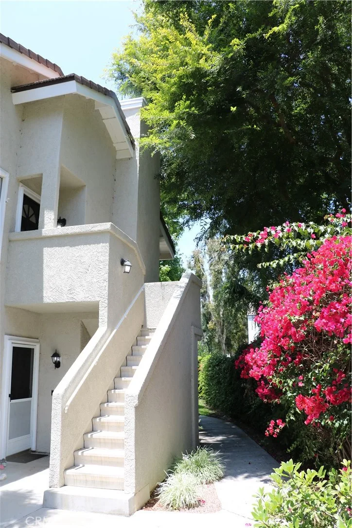 80 Greenmoor 40, Irvine, CA 92614