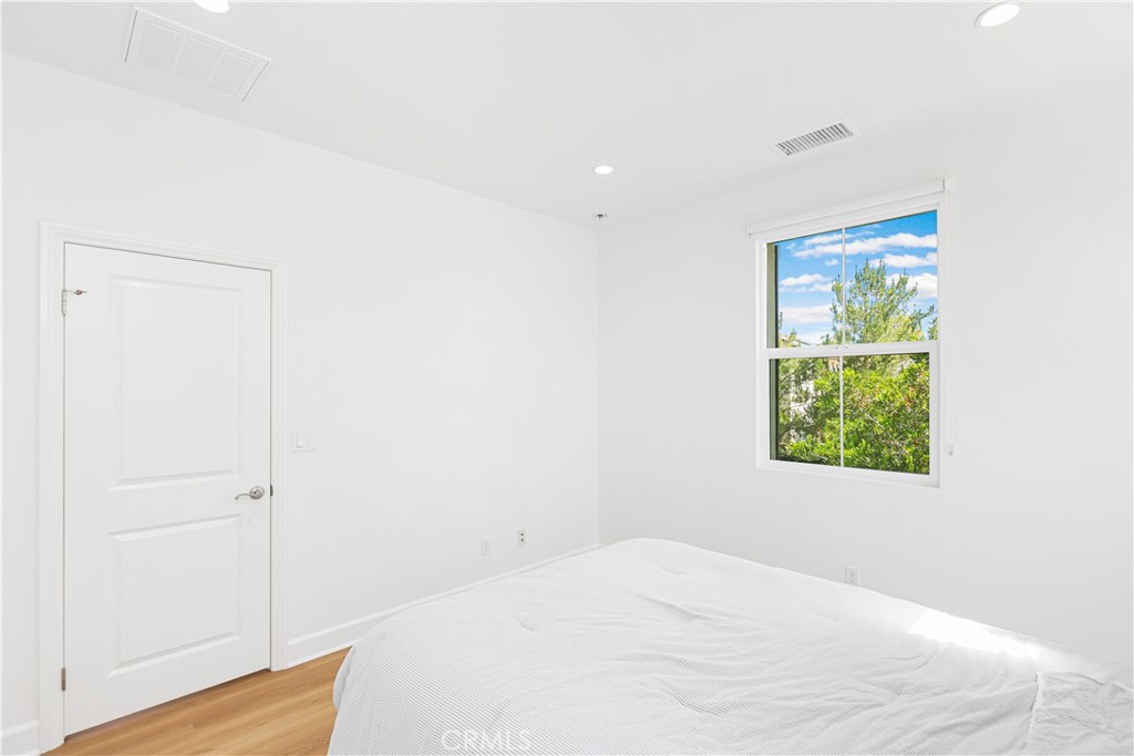 80 Meander, Irvine CA 92620 - photo 24