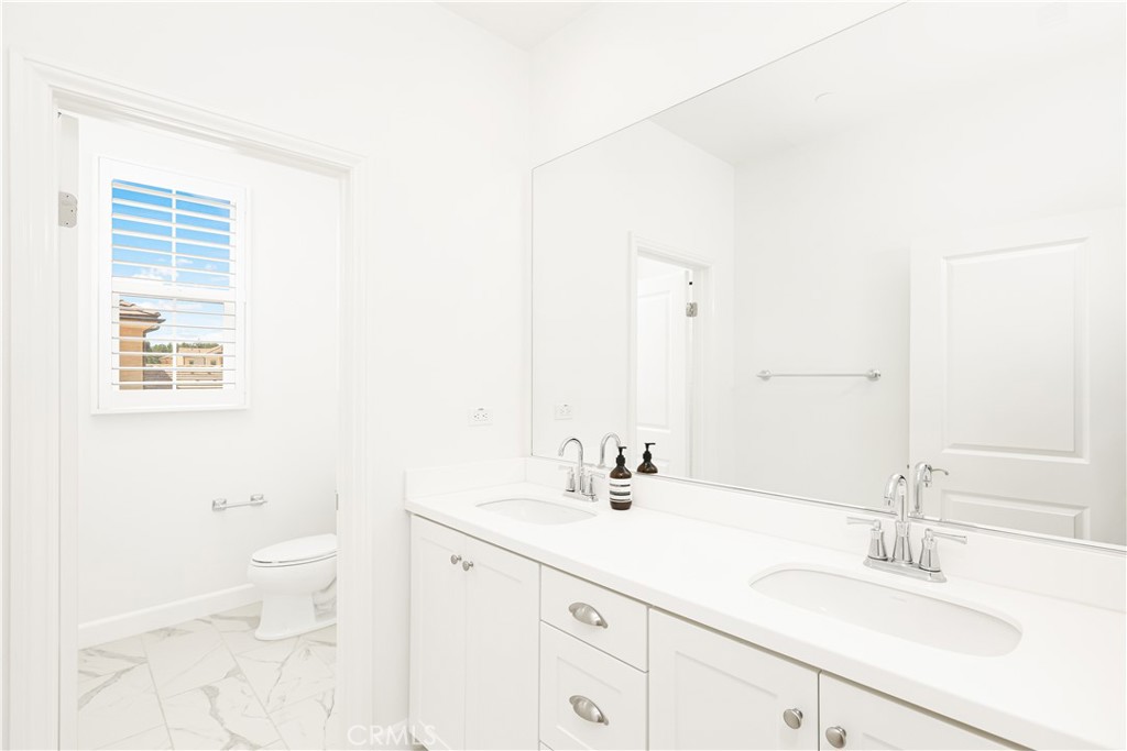 80 Meander, Irvine CA 92620 - photo 30