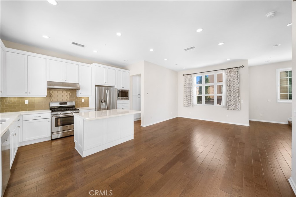 80 Strawberry, Irvine CA 92620 - photo 7