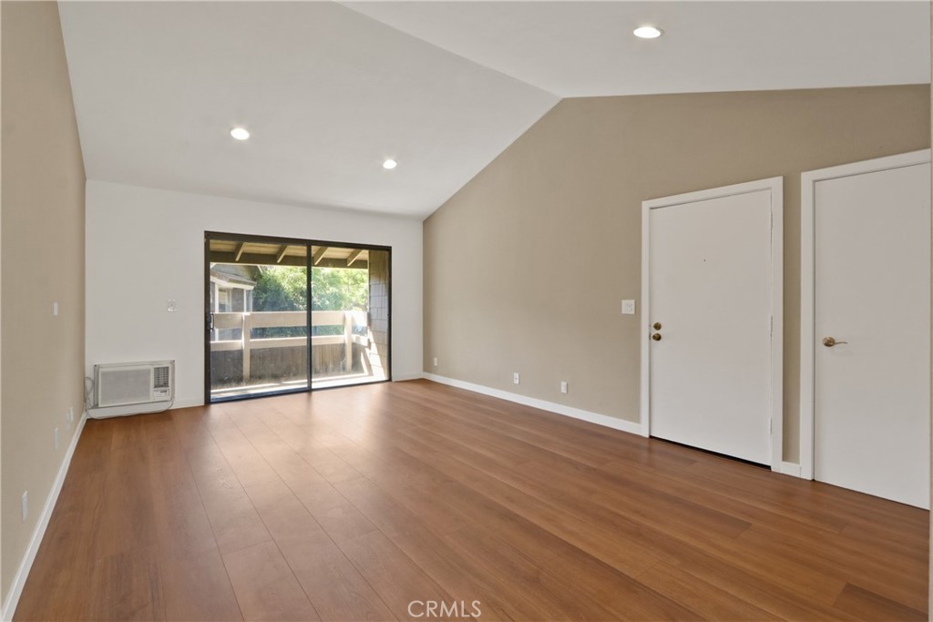 80 Streamwood, Irvine CA 92620 - photo 4