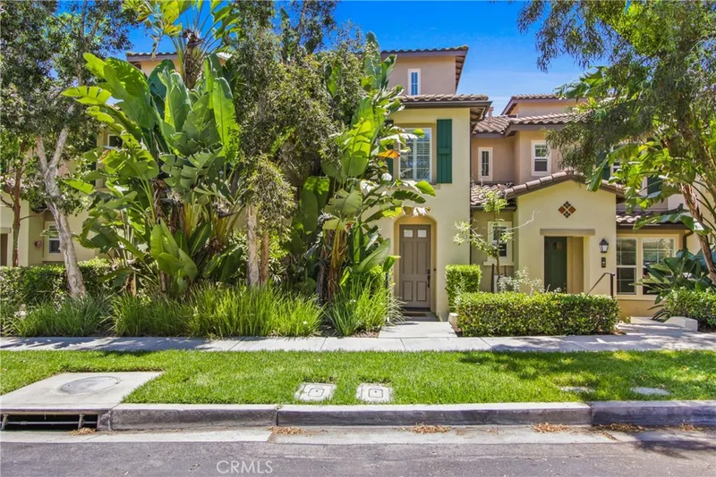80 Vermillion, Irvine