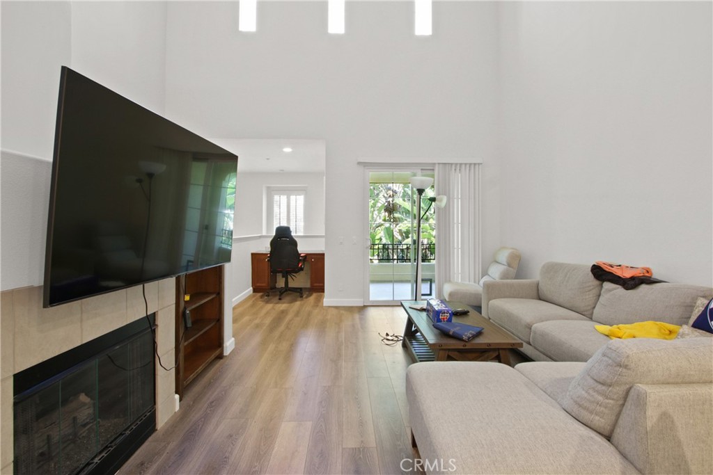 80 Vermillion, Irvine CA 92603 - photo 2