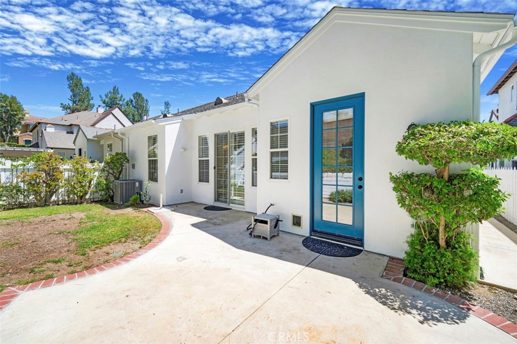 Make 80 a DONE DEAL and see the unveiling of a beautifully refined single-level residence ideally positioned within one - 80 Winslow, Irvine CA 92620 - photo 29