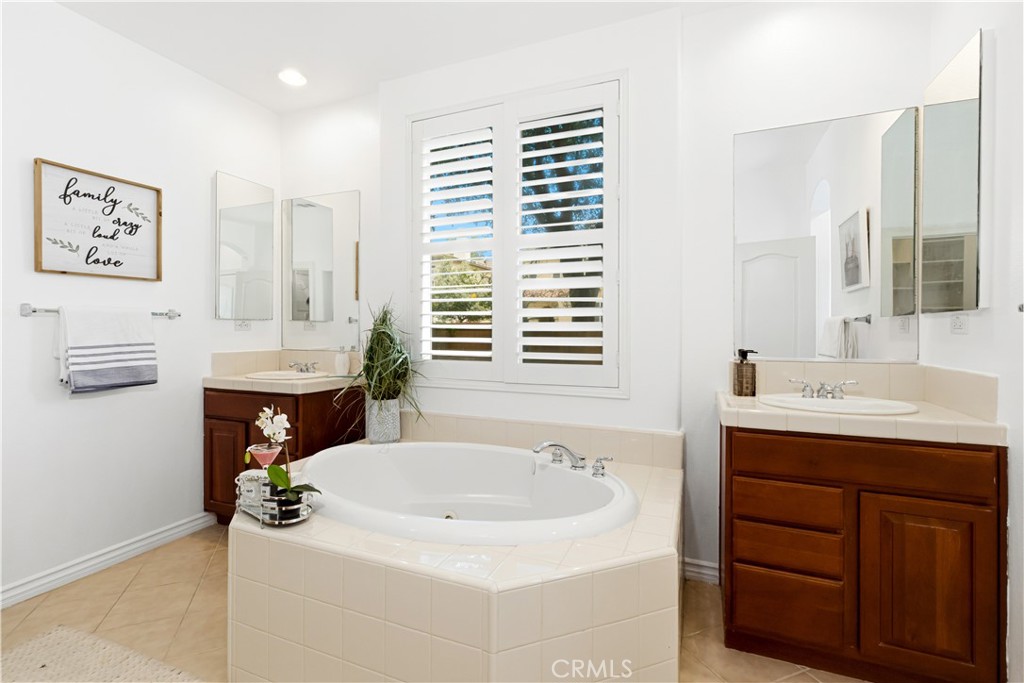 80 Wonderland, Irvine CA 92620 - photo 11
