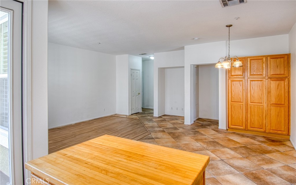 Kitchen looking out to dining area. - 808 Terra Bella, Irvine CA 92602 - photo 4