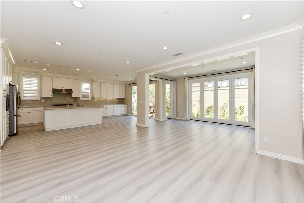 81 Island Coral, Irvine CA 92620 - photo 3