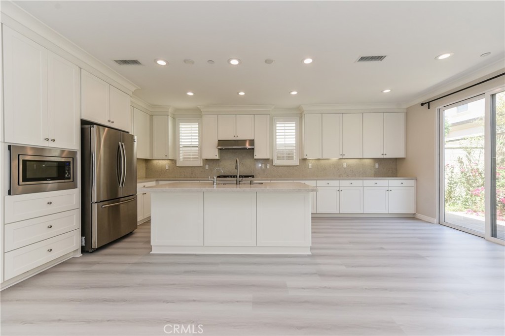 81 Island Coral, Irvine CA 92620 - photo 5