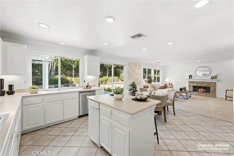 81 Linhaven, Irvine, CA 92602