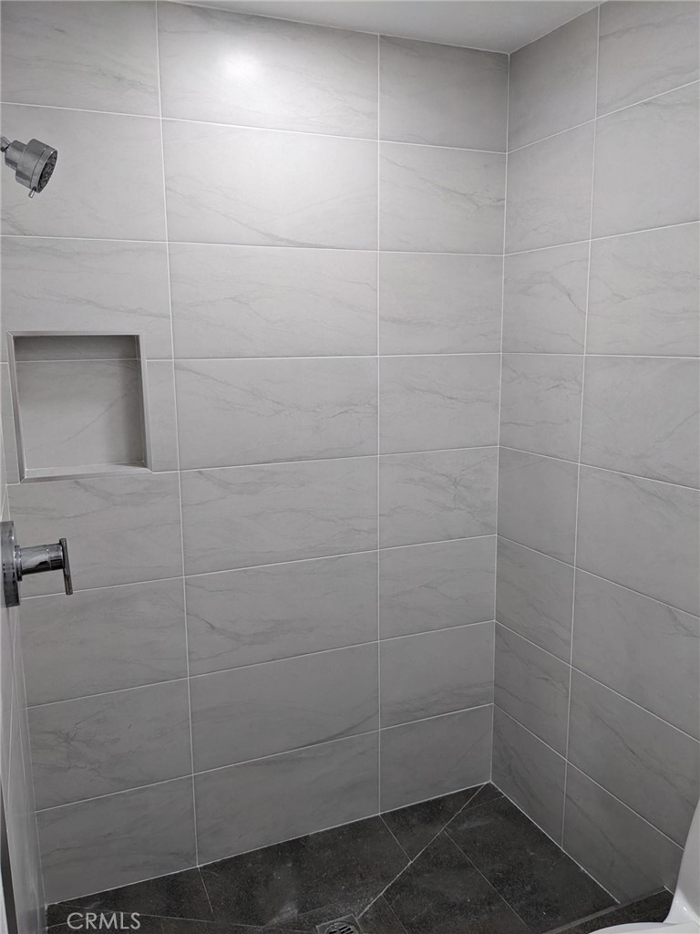81 Nighthawk, Irvine CA 92604 - photo 16