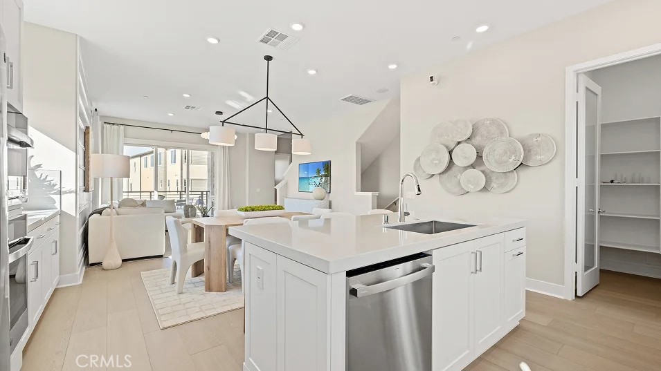Photos shown are of model only- not actual homesite. - 812 Sonia, Irvine CA 92618 - photo 3