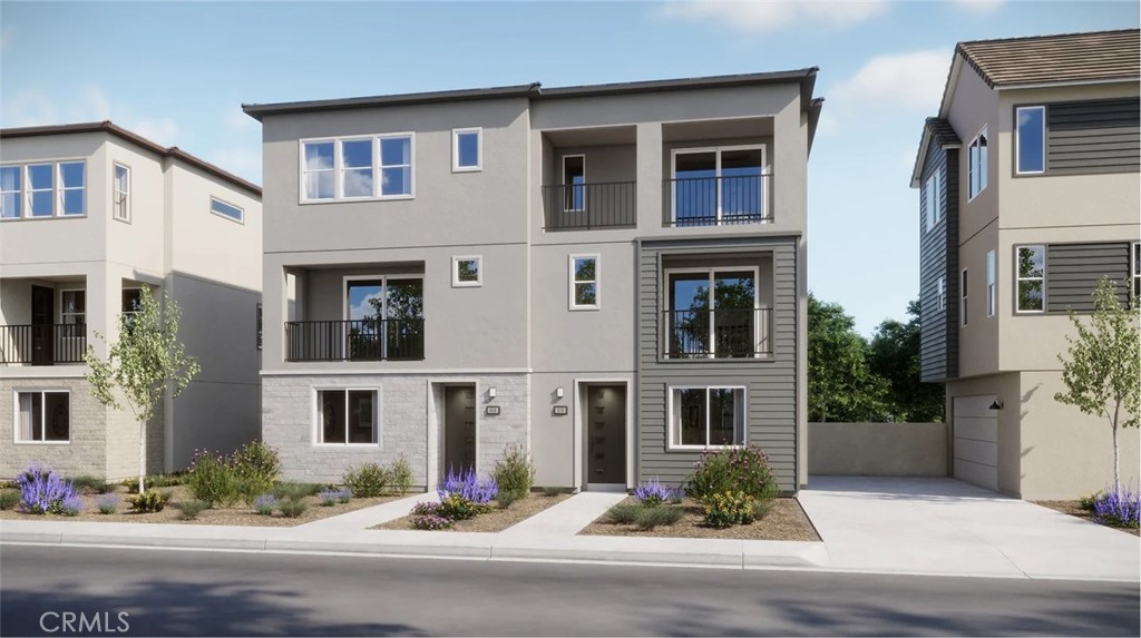 Photos shown are of model only- not actual homesite. - 817 Sonia, Irvine CA 92618 - photo 27