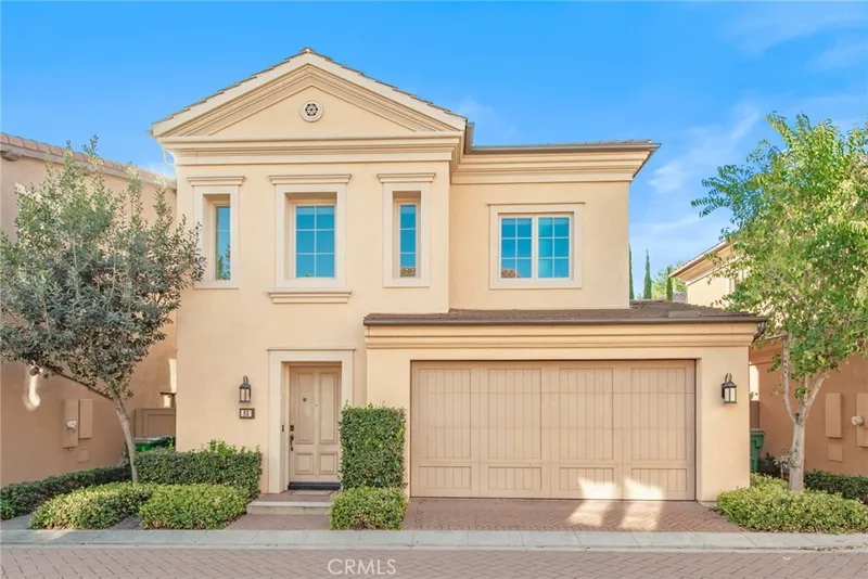 83 Bianco, Irvine