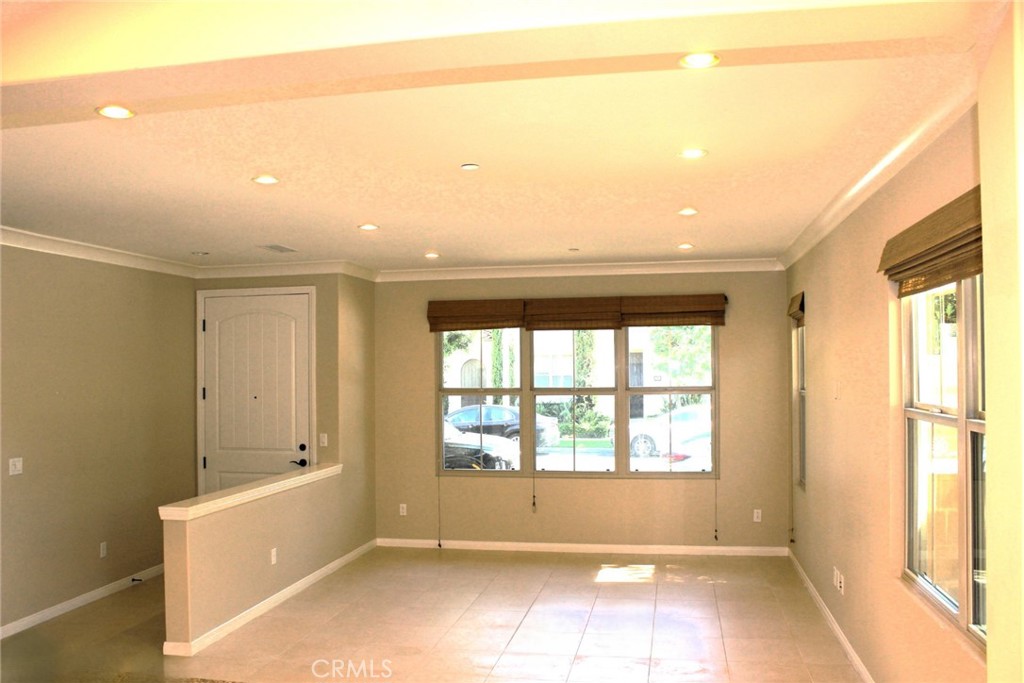 83 Thornhurst, Irvine CA 92620 - photo 3