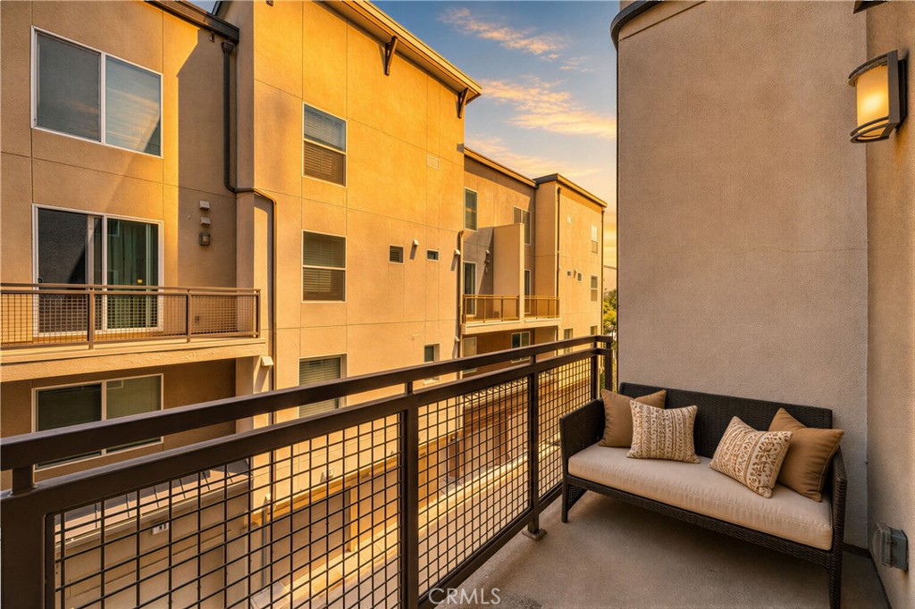83 Waldorf, Irvine CA 92612 - photo 8