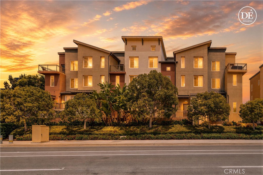 83 Waldorf, Irvine CA 92612 - photo 18