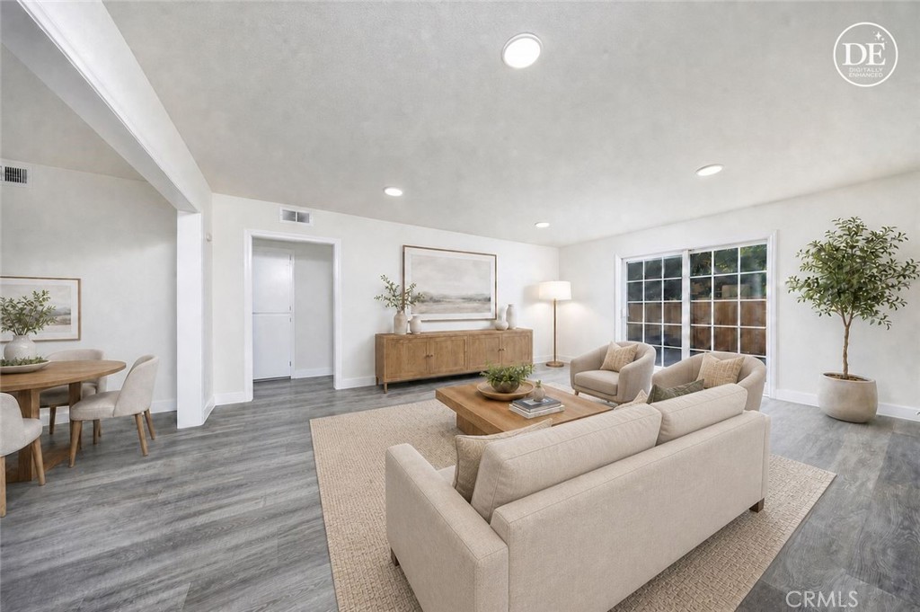84 Clearbrook 37, Irvine CA 92614 - photo 3