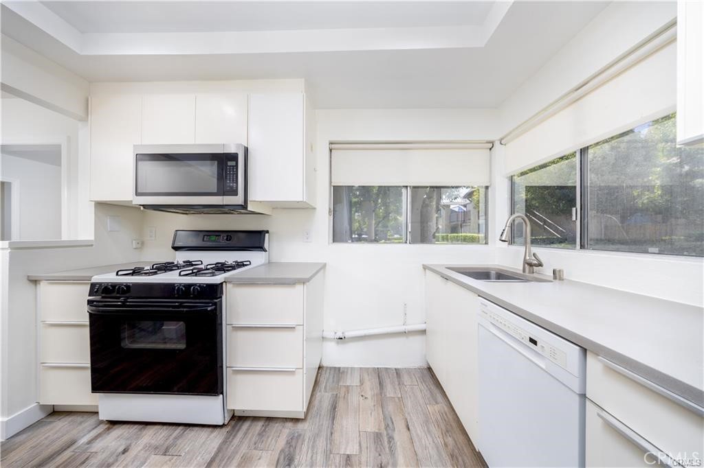 84 Clearbrook 37, Irvine CA 92614 - photo 10