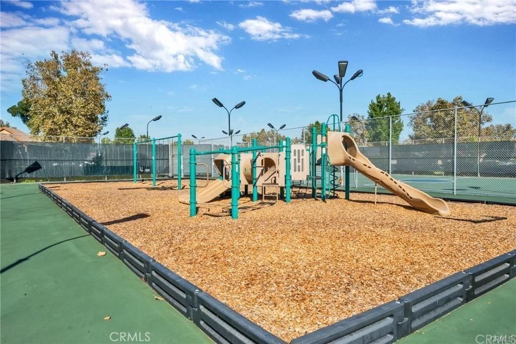 84 Lemon 270, Irvine CA 92618 - photo 17