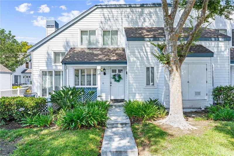 85 Briarglen, Irvine