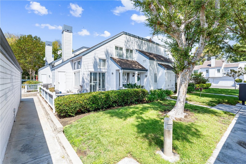 85 Briarglen, Irvine CA 92614 - photo 2