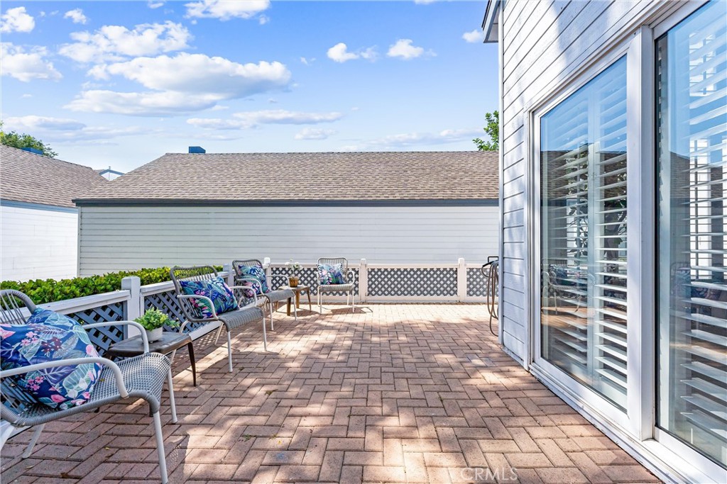 85 Briarglen, Irvine CA 92614 - photo 14