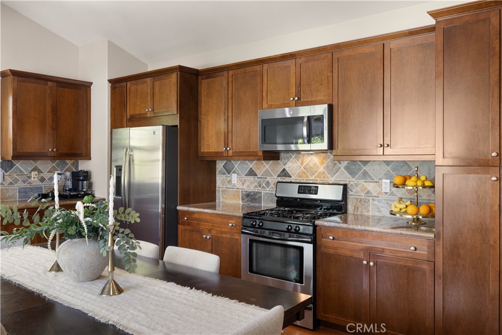 85 Mission, Irvine CA 92620 - photo 12
