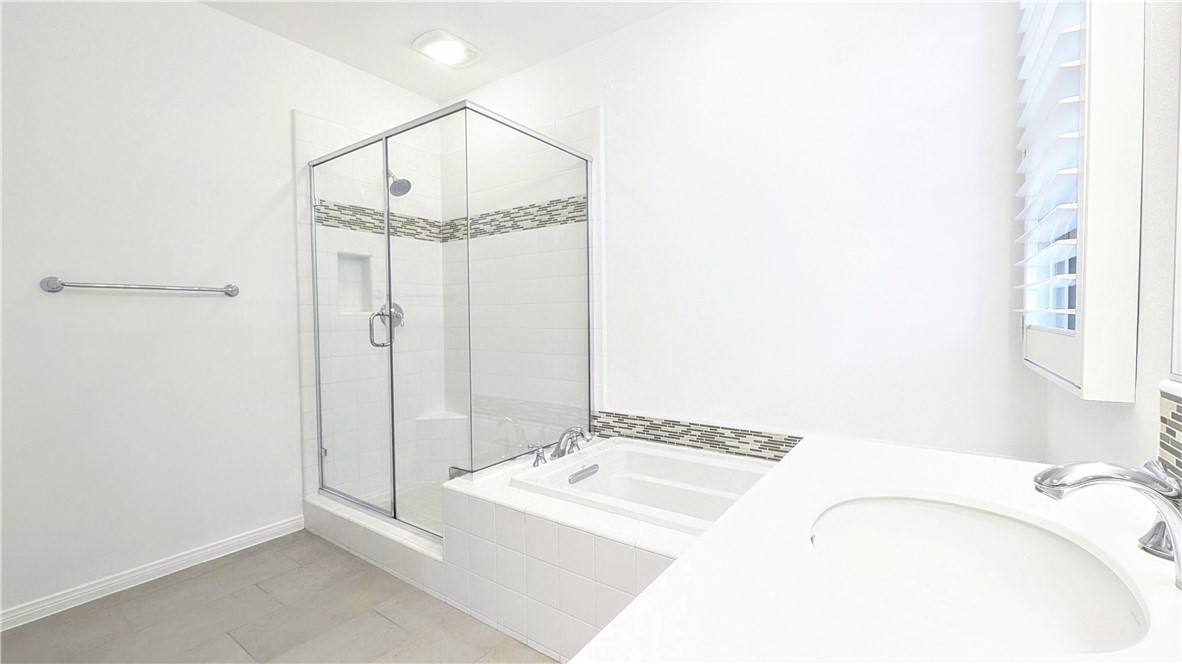 Primary Ensuite Bathroom - 85 Thornhurst, Irvine CA 92620 - photo 14