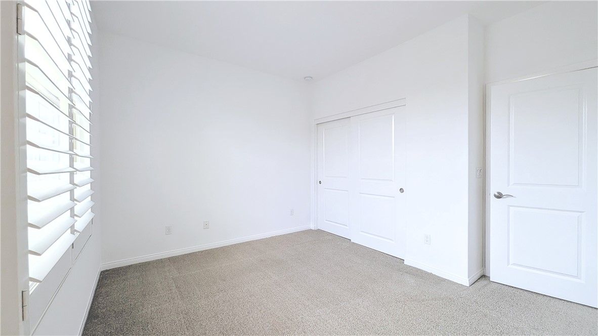 Junior Suite - 85 Thornhurst, Irvine CA 92620 - photo 17
