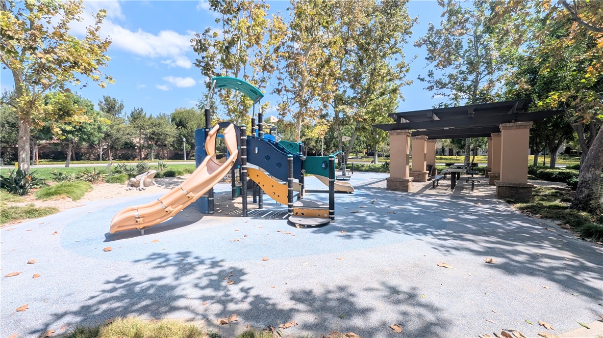 85 Thornhurst, Irvine CA 92620 - photo 25