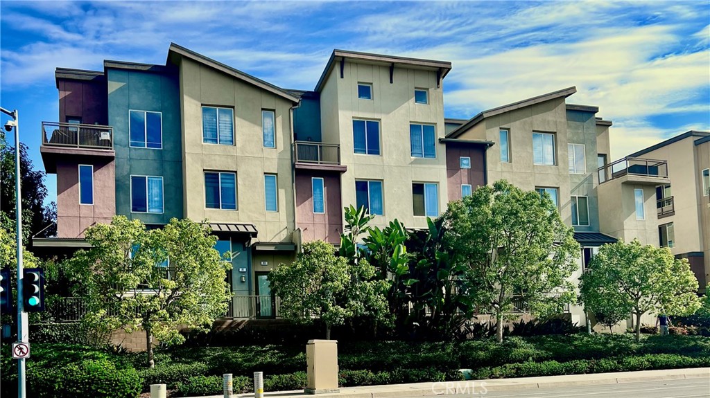 85 Waldorf, Irvine CA 92612 - photo 1