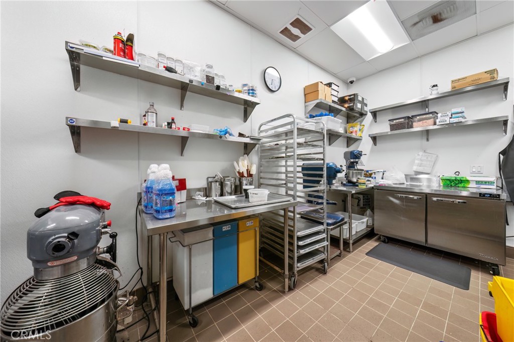 8585 IRVINE CENTER Drive, Irvine CA 92618 - photo 9