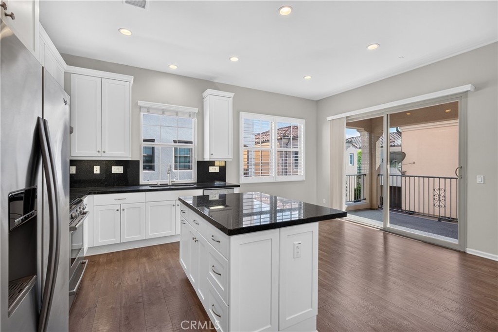 86 Strawberry, Irvine CA 92620 - photo 5