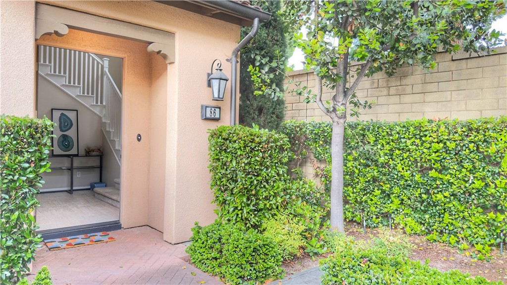 86 Twinflower, Irvine CA 92620 - photo 2