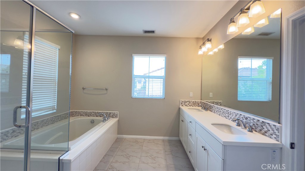 86 Twinflower, Irvine CA 92620 - photo 18