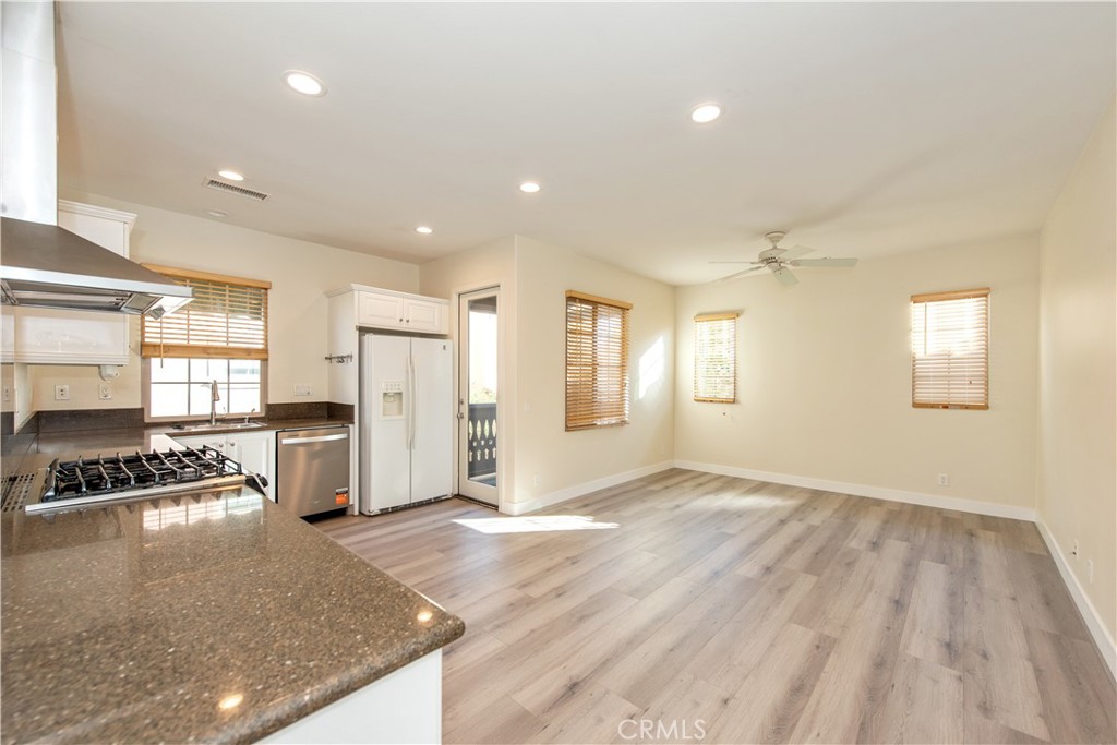 87 Costa Brava, Irvine CA 92620 - photo 8