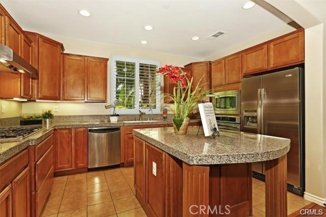 87 Wonderland, Irvine CA 92620 - photo 5