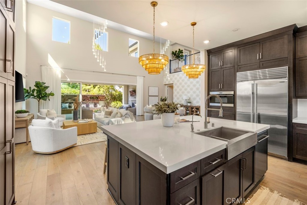 88 Iluna, Irvine CA 92618 - photo 5