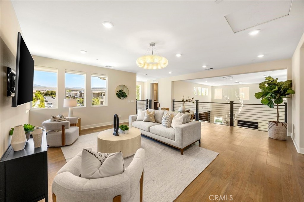 88 Iluna, Irvine CA 92618 - photo 6