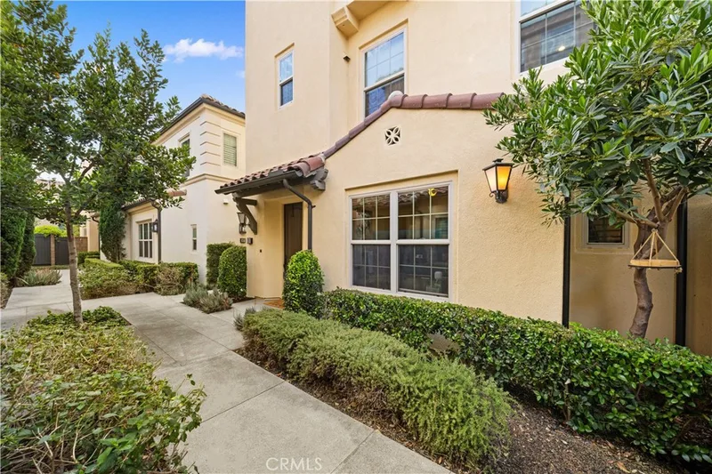 89 Kestrel, Irvine