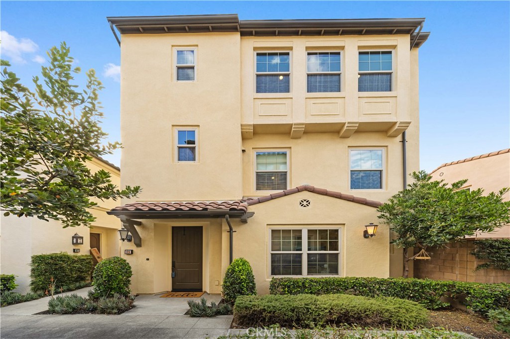 89 Kestrel, Irvine CA 92618 - photo 2