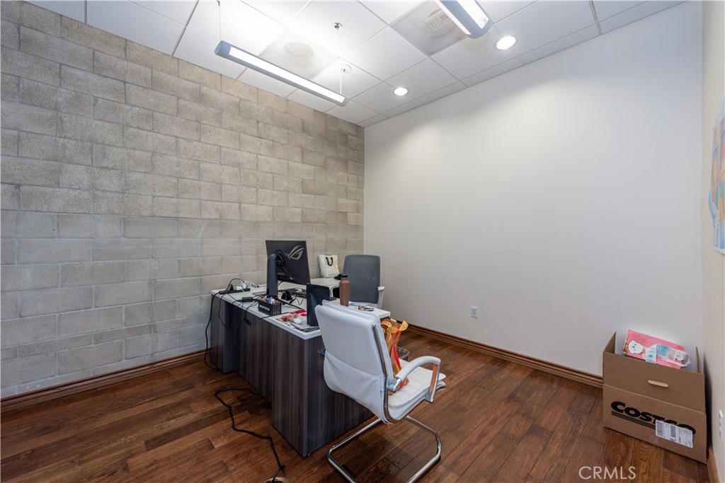 8925 Research Drive, Irvine CA 92618 - photo 27