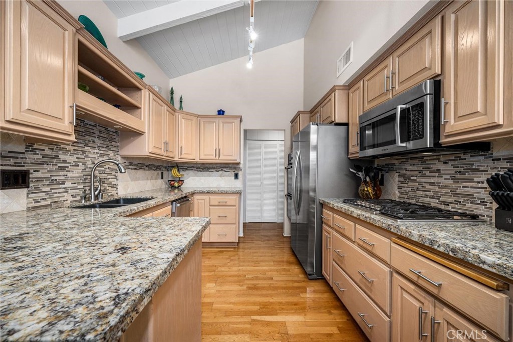 Ample storage in the upgraded kitchen. - 9 Badger Pass, Irvine CA 92604 - photo 8