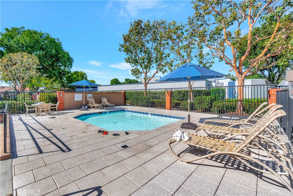 9 Delamesa W, Irvine CA 92620 - photo 59