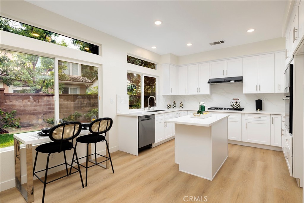 Make 9 a DONE DEAL! One of the greatest locations in all of Irvine. - 9 Oakhurst, Irvine CA 92620 - photo 7