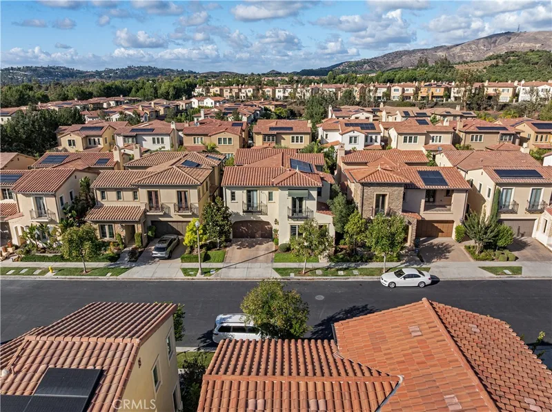 9 Spanish Moss, Irvine, CA 92602