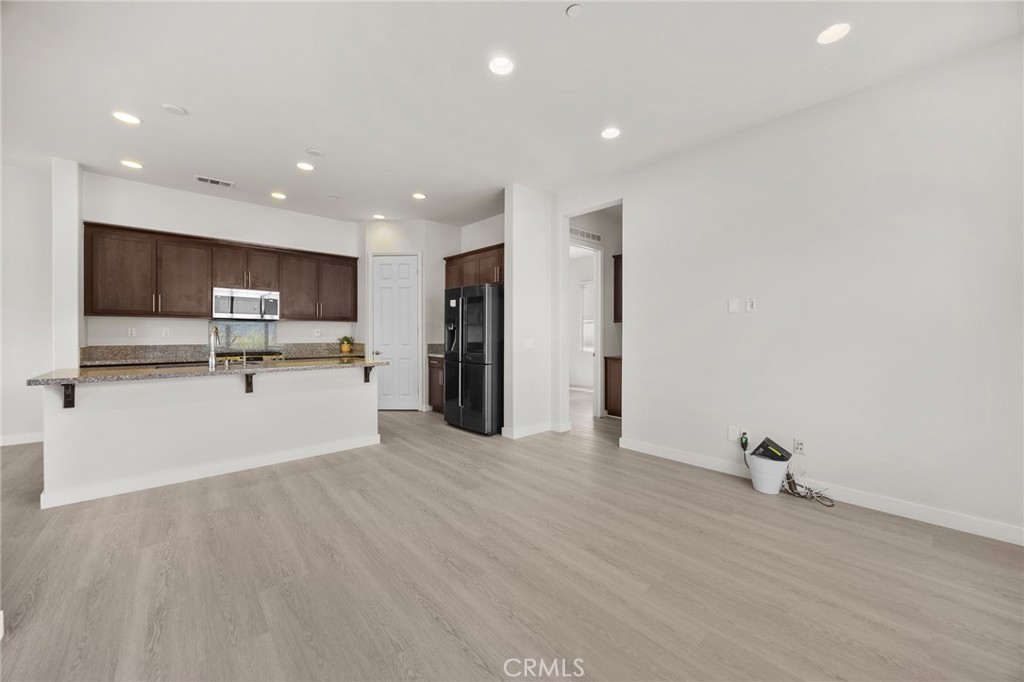 90 Renewal, Irvine CA 92618 - photo 10