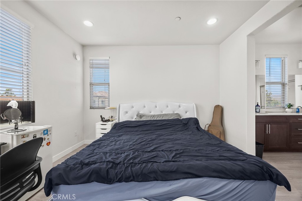 90 Renewal, Irvine CA 92618 - photo 16