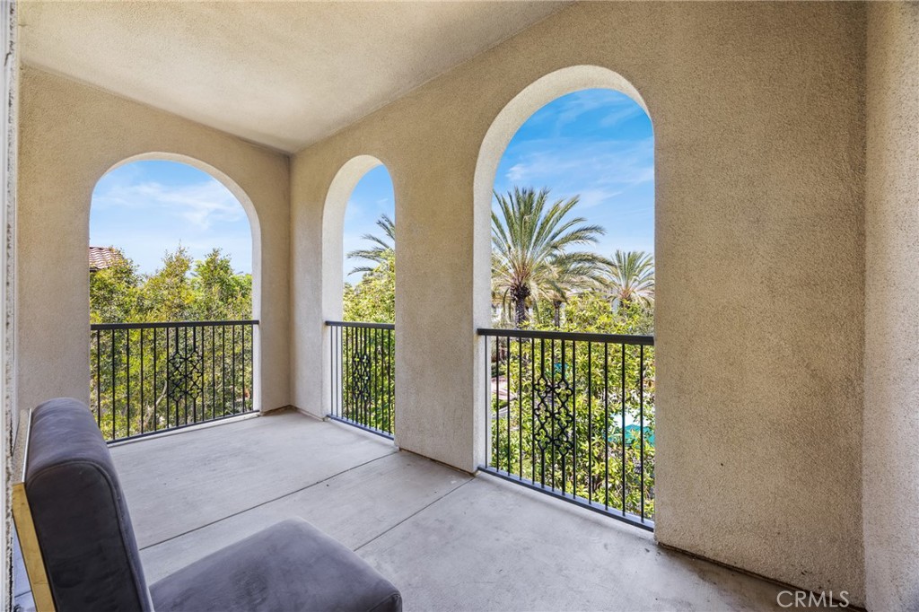 90 Renewal, Irvine CA 92618 - photo 21
