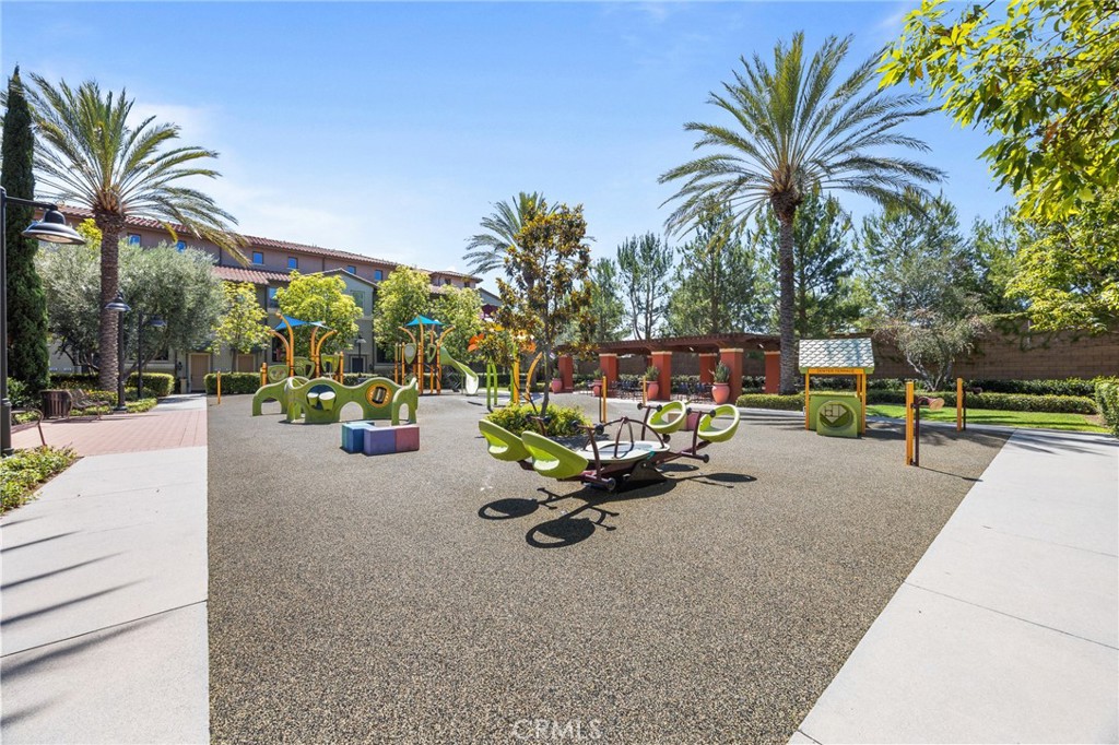 90 Renewal, Irvine CA 92618 - photo 29
